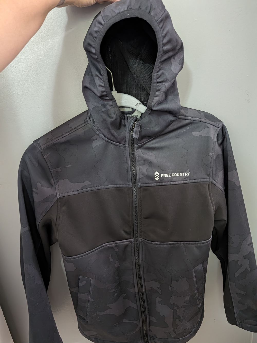 Free Country Boy’s Hooded Softshell Jacket in Dark Gray Camo
